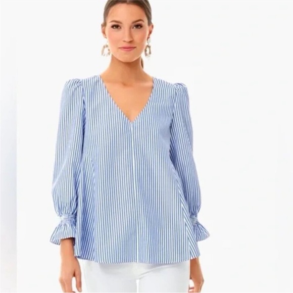 Tuckernuck Tops - Tuckernuck Easton Blouse Blue & White Stripes size XS Like New